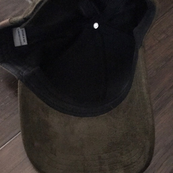 Suede hat - Picture 3 of 3